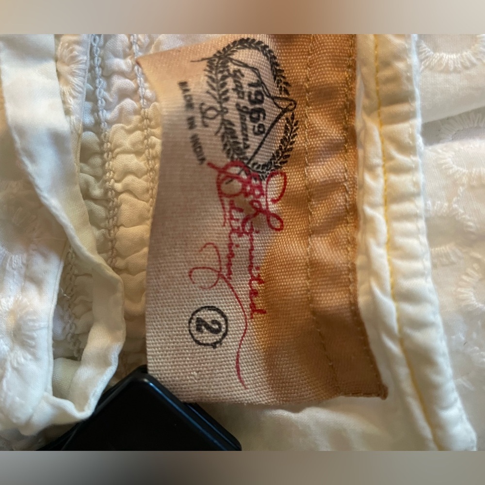 GAP 1969 Limited Edition White Eyelet Cotton Tank - Picture 6 of 7